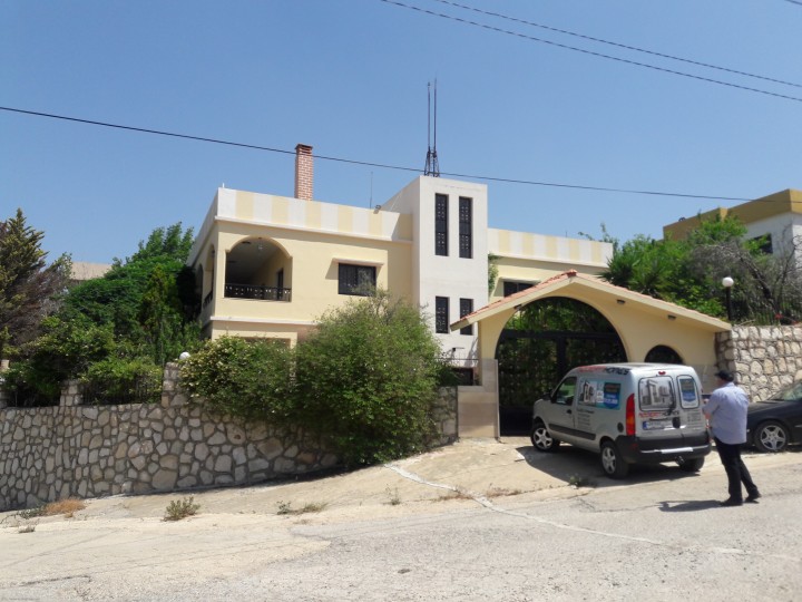 بيت للبيع في دير الزهراني طابقين مستقلين, الطابق الأول 350 متر والطابق الأرضي 160 متر مع الأرض 1200 متر بيت للبيع في دير الزهراني طابقين مستقلين, الطابق الأول 350 متر والطابق الأرضي 160 متر مع الأرض 1200 متر